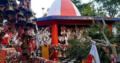 ऑफिस से सेवा पुस्तिका गायब,लोनिवि के अधिकारी ने दो मुट्ठी चावल माँगये सभी कर्मचारियों से देवता करेगा न्याय, उच्च अधिकारी ने जवाब किये तलब
