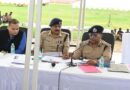 वी0वी0आई0पी भ्रमण एवं प्रवास कार्यक्रम के दृष्टिगत उच्चाधिकारियों द्वारा सुरक्षा ड्यूटी में नियुक्त पुलिस बल को किया ब्रीफ