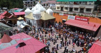 49 दिनों में 10 लाख से ज़्यादा तीर्थयात्रियों ने गंगोत्री और यमुनोत्री धाम के किये पवित्र दर्शन