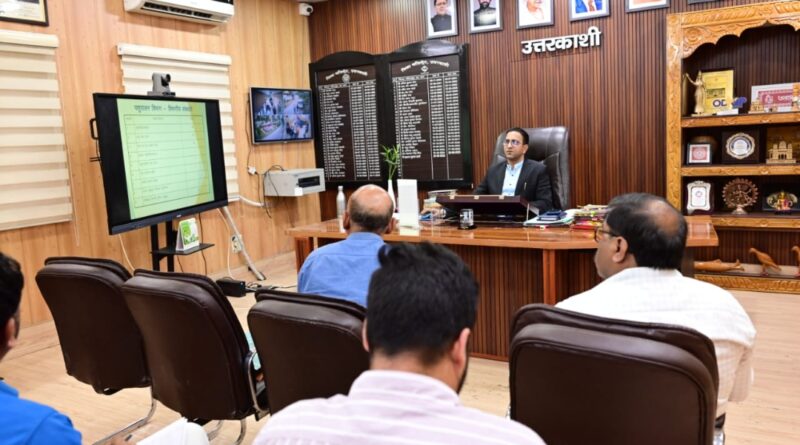 पशुओं के लिए चारा उपलब्धता बढ़ाने पर जोर,अजोला पिनाटा, नेपियर घास व सहजन को बढ़ावा देने के निर्देश