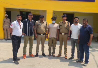 एस टीएफ ने हत्या के प्रयास और लूट की घटना कर फरार 25000/-रूपये के ईनामी बदमाश को मथुरा रेलवे स्टेशन से किया गिरफ्तार