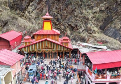 तीर्थयात्रियों की सुविधा सर्वोपरि श्री यमुनोत्री और गंगोत्री धाम यात्रा सुचारू रूप से जारी – डीएम