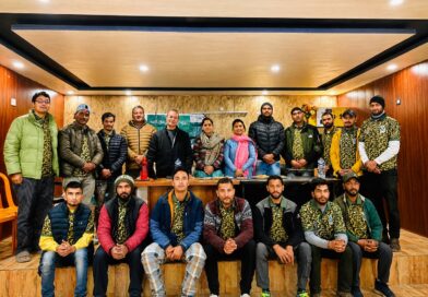 तेज़ बारिश और पहाड़ी तूफ़ान के बीच हर्षिल घाटी में नेचुरलिस्ट प्रशिक्षण का सफल शुभारंभ