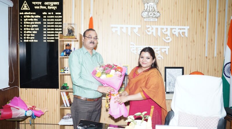 नवनियुक्त नगर आयुक्त आलोक कुमार पाण्डेय ने किया पदभार ग्रहण