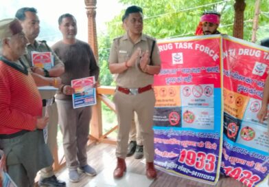 नशा मुक्त समाज के निर्माण के लिए उत्तरकाशी पुलिस चला रही है जनजागरूकता अभियान