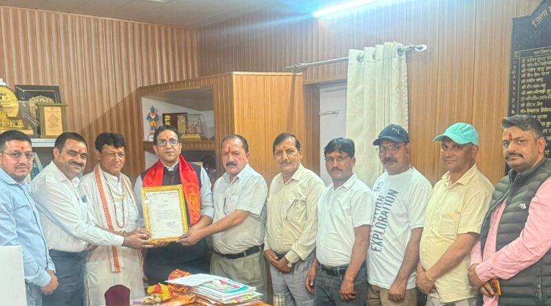 होटल एसोसिएशन यमुना वैली ने चारधाम यात्रा के सफल संचालन के लिए जिलाधिकारी का जताया आभार