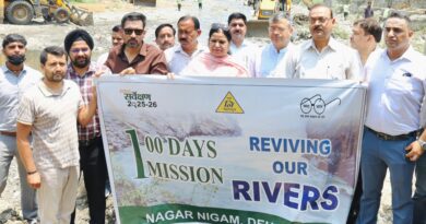नदी नहीं बनेगी कूड़ाघर, रिस्पना के पुनरुद्धार को लेकर प्रशासन सख्त महापौर संग ग्राउण्ड जीरो पर पंहुचे डीएम एवं मुख्य नगर आयुक्त
