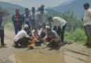 विधायक को दिखाया विकास का आइना, ग्रामीणों ने किया हवन