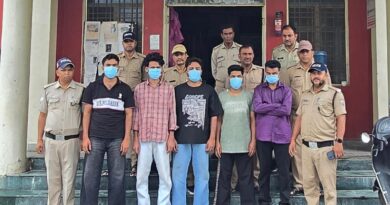 सार्वजनिक स्थान पर उपद्रव करने वाले 05 लोगों को दून पुलिस ने किया गिरफ्तार