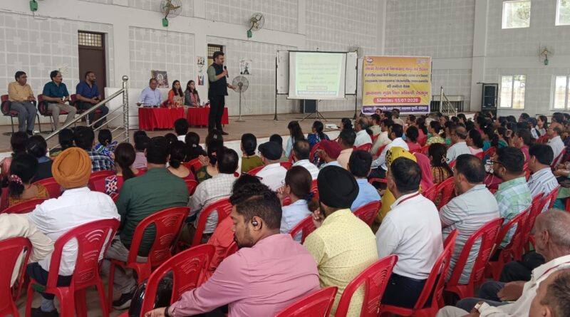 निजी विद्यालयों तथा अशासकीय सहायता प्राप्त  एवम राजकीय विद्यालयों की समीक्षा बैठक का हुआ आयोजन