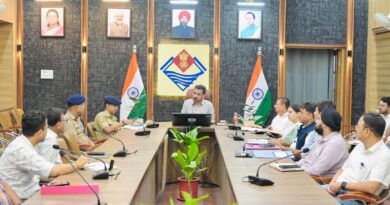 यातायात सुधार एवं पार्किंग व्यवस्था को लेकर डीएम सख्त, माइक्रो लेवल प्लान तैयार कर कार्यों में तेजी लाने के निर्देश