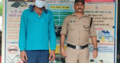 विगत 06 माह से फरार चल रहे 25 हजार के ईनामी अभियुक्त को दून पुलिस ने हरिद्वार से किया गिरफ्तार