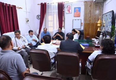 सीमांत क्षेत्रों के मरीजों को सुलभ इलाज की उपलब्धता के लिये जिलाधिकारी ने दिये महत्पूर्ण दिशानिर्देश